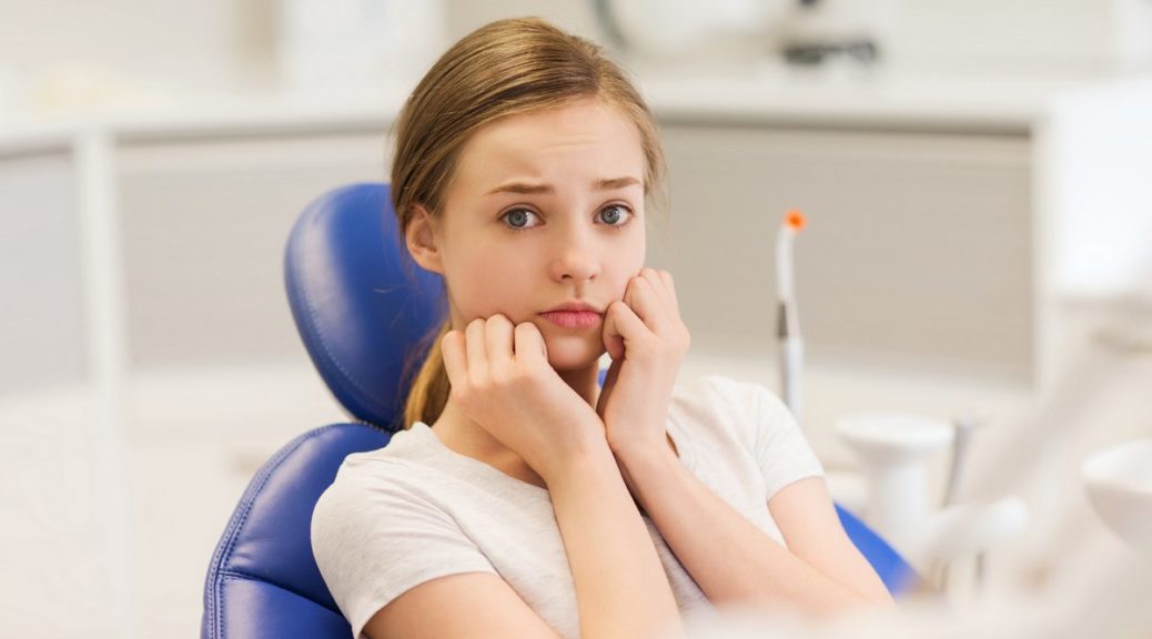 Angst vorm Zahnarzt / Zahnarztphobie - Wie sich Zahnärzte auf Angstpatienten einstellen (© Syda Productions / stock.adobe.com)