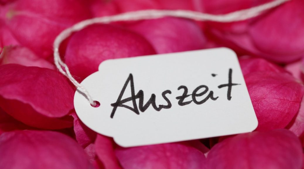 Auszeit - Innere Ruhe und Gelassenheit finden (© Jeanette Dietl / Fotolia)