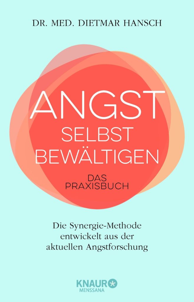 "Angst selbst bewältigen: Das Praxisbuch" von Dr. med Dietmar Hansch | Beschreibung: "... Dietmar Hansch gibt aus seiner langjährigen Praxiserfahrung und der aktuellen Angst-Forschung sein umfassendes Hintergrundwissen und detaillierte Anleitungen zur Selbstbehandlung weiter. Die in diesem Ratgeber vorgestellte Synergie-Methode integriert die wirksamsten Techniken zu einem stimmigen Gesamtkonzept. Dieser sehr fundierte und weitgreifende Ansatz bietet auch Betroffenen mit schon chronischen Angsterkrankungen eine neue Chance, bei denen allzu 'einfache Tricks' nicht geholfen haben." (Amazon)