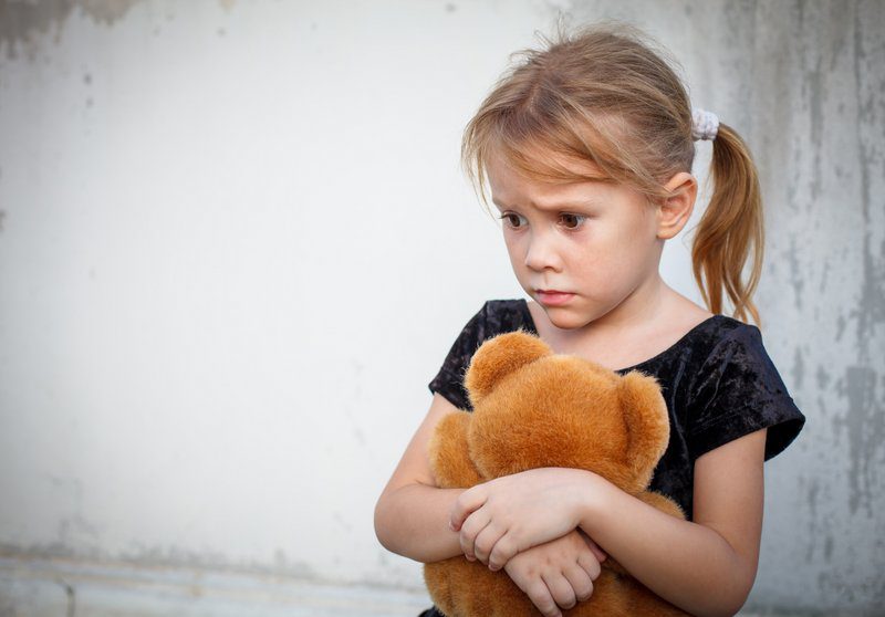 Kinderpsychotherapie und Jugendlichenpsychotherapie - besondere Herausforderungen (© altanaka / Fotolia)