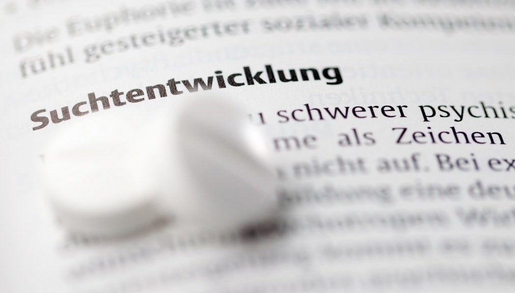 Suchtentwicklung - Komorbiditäten von Sucht und psychischen Erkrankungen (© Corinna Giessemann / Fotolia)