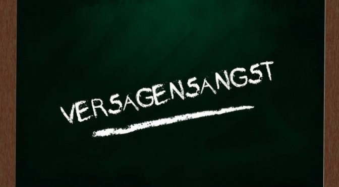 Versagensangst | Die Angst zu versagen kennen viele, in vielen Situationen. Doch Versagenängste können auch krankhafte Züge annehmen (Kakorrhaphiaphobie) und bedürfen dann einer Therapie (© / Fotolia)